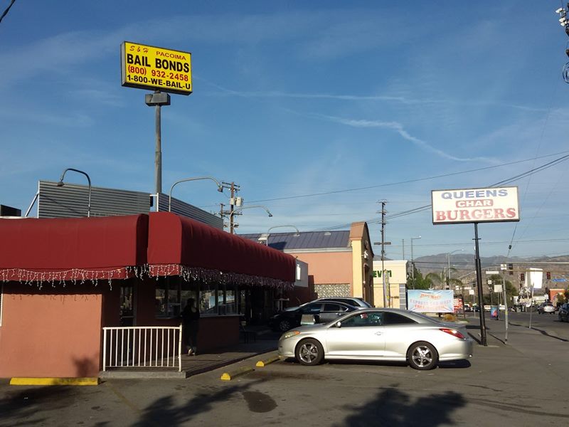 Queens Burgers - Pacoima exterior