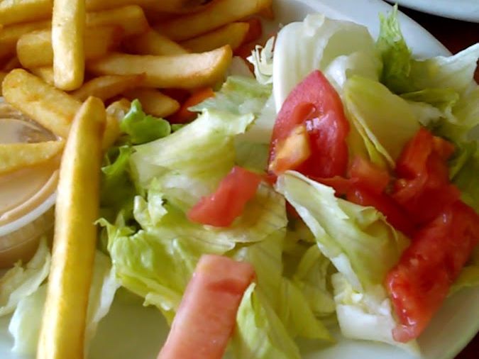 Queens Burgers - Pacoima food